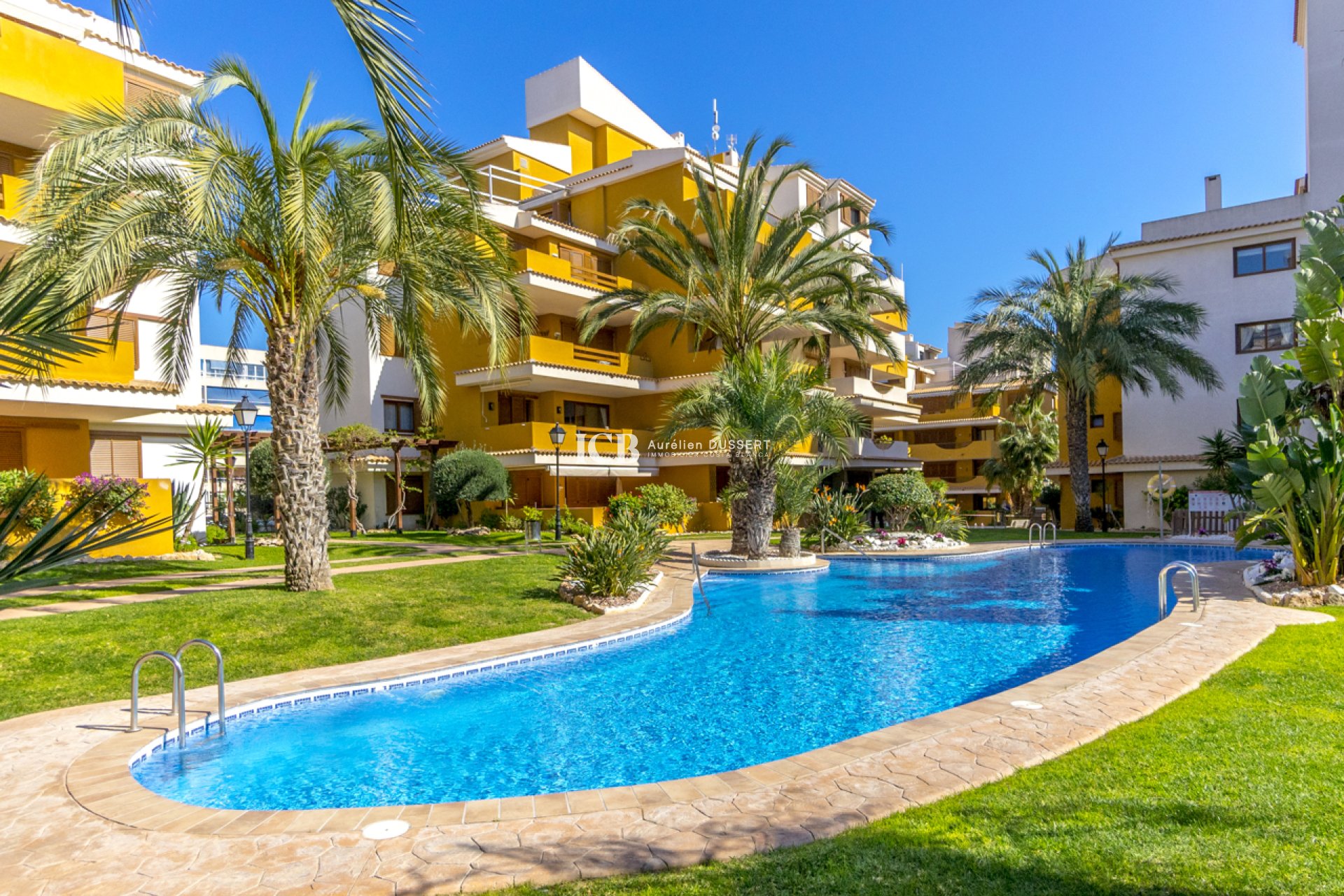 Revente - Appartement -
Torrevieja - Punta prima