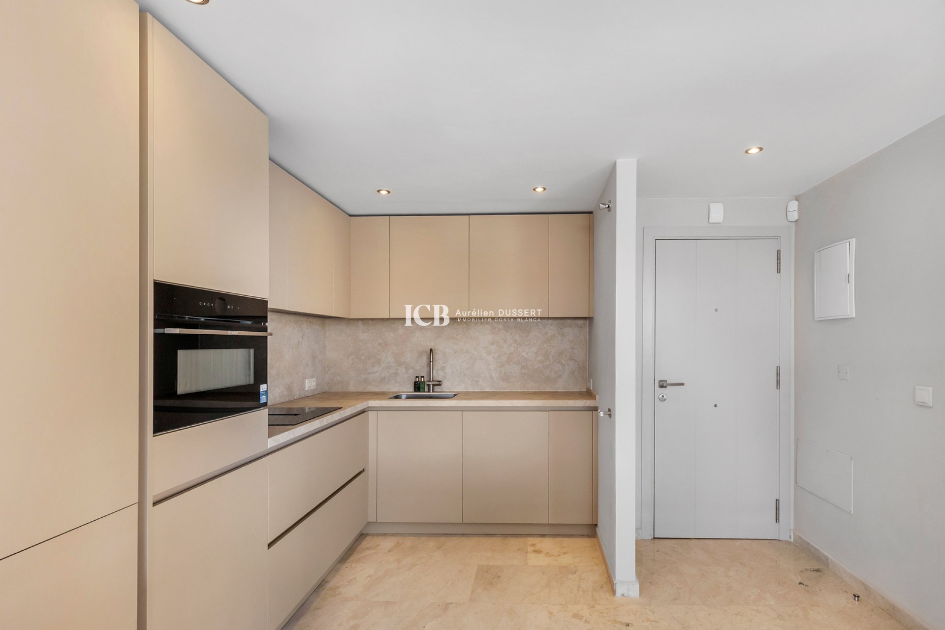 Revente - Appartement -
Torrevieja - Punta prima
