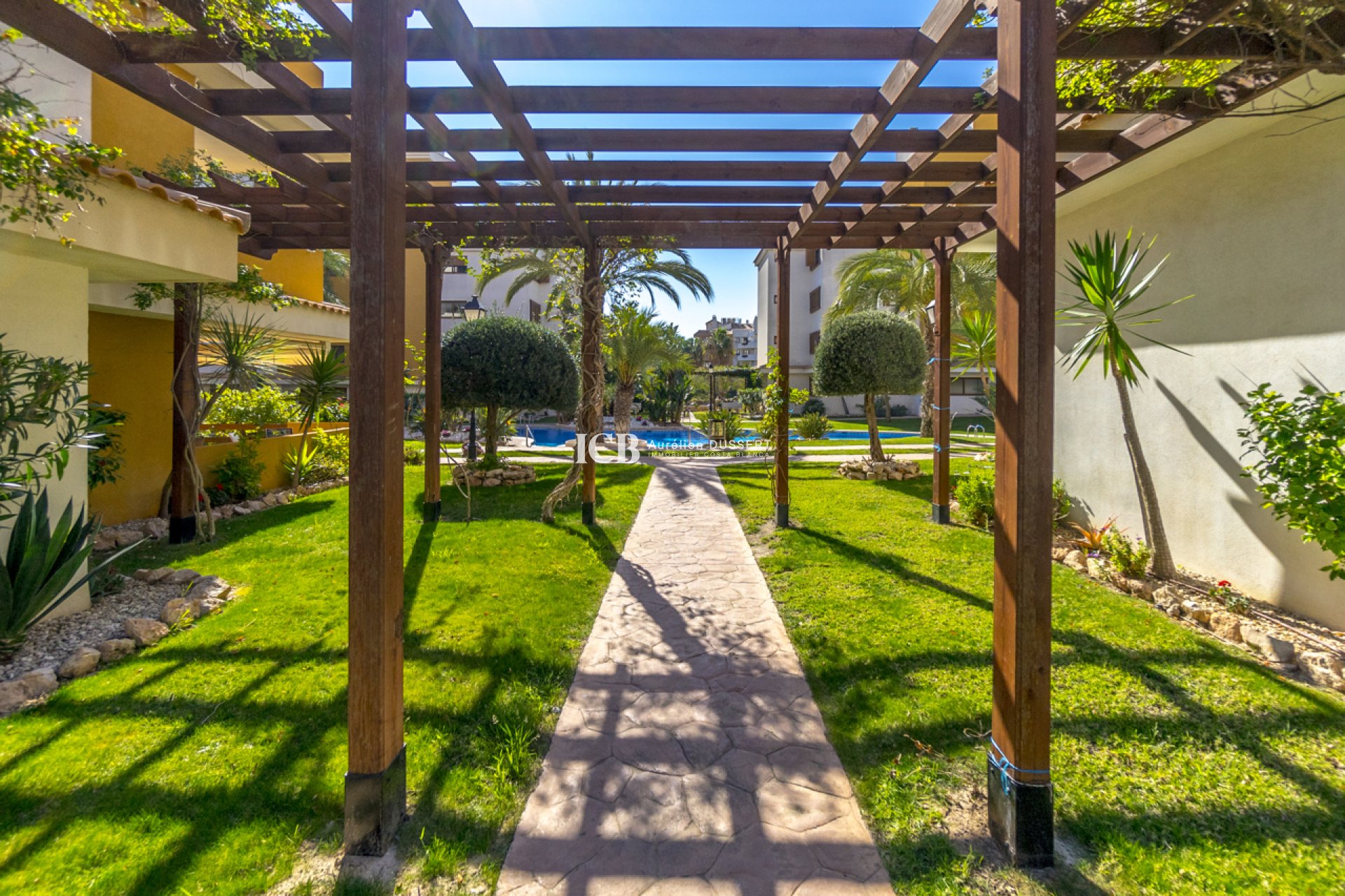 Revente - Appartement -
Torrevieja - Punta prima