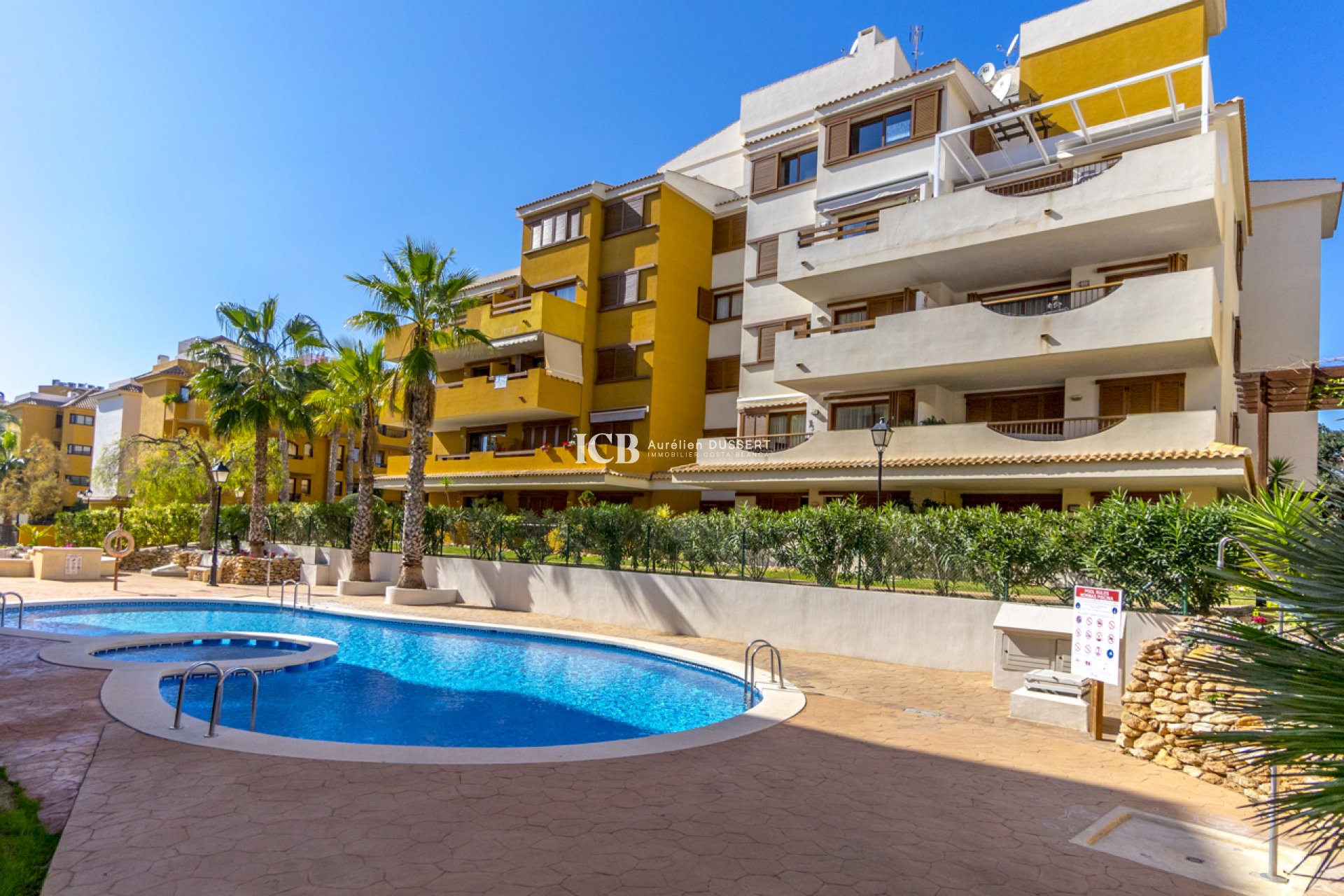Revente - Appartement -
Torrevieja - Punta prima
