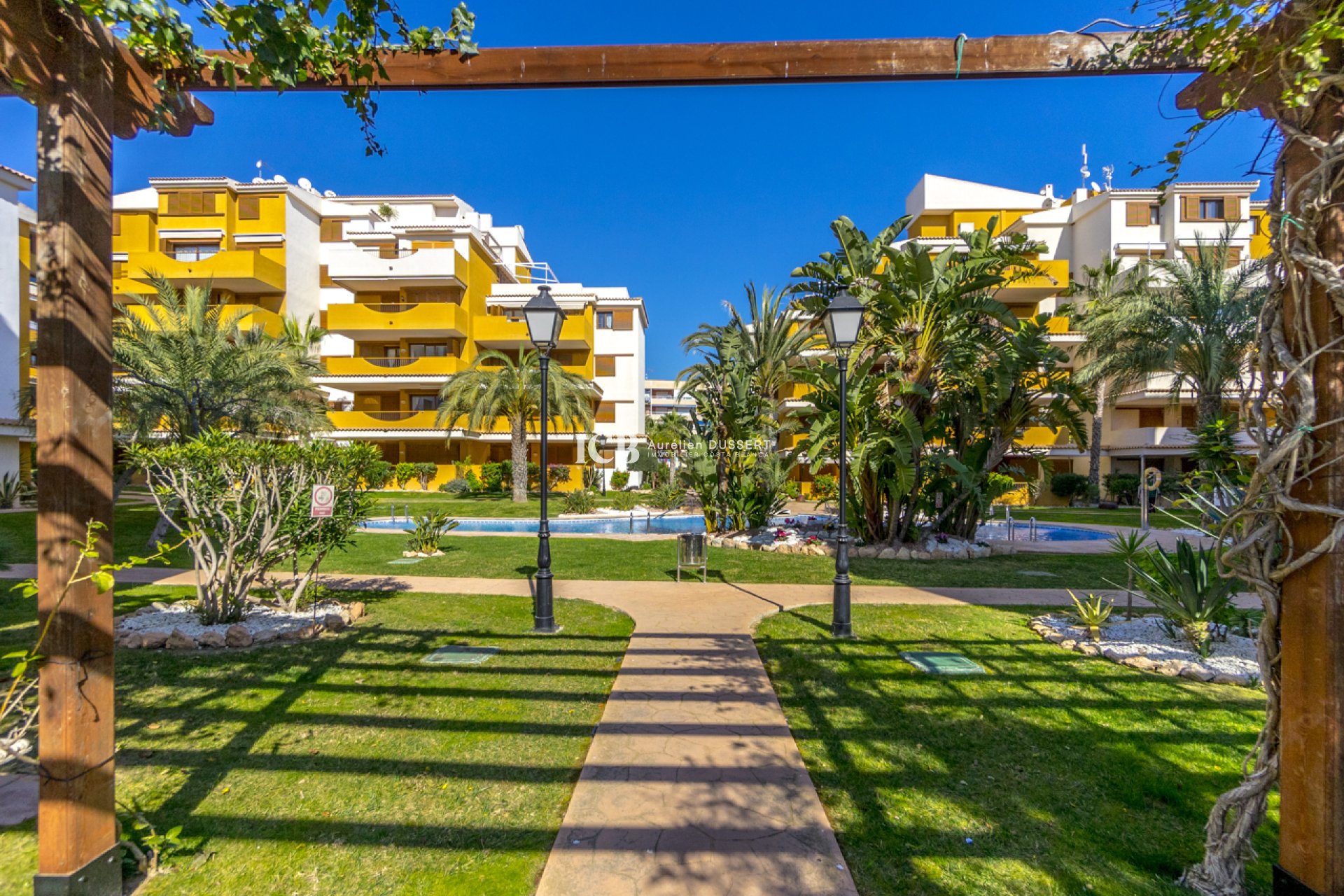 Revente - Appartement -
Torrevieja - Punta prima