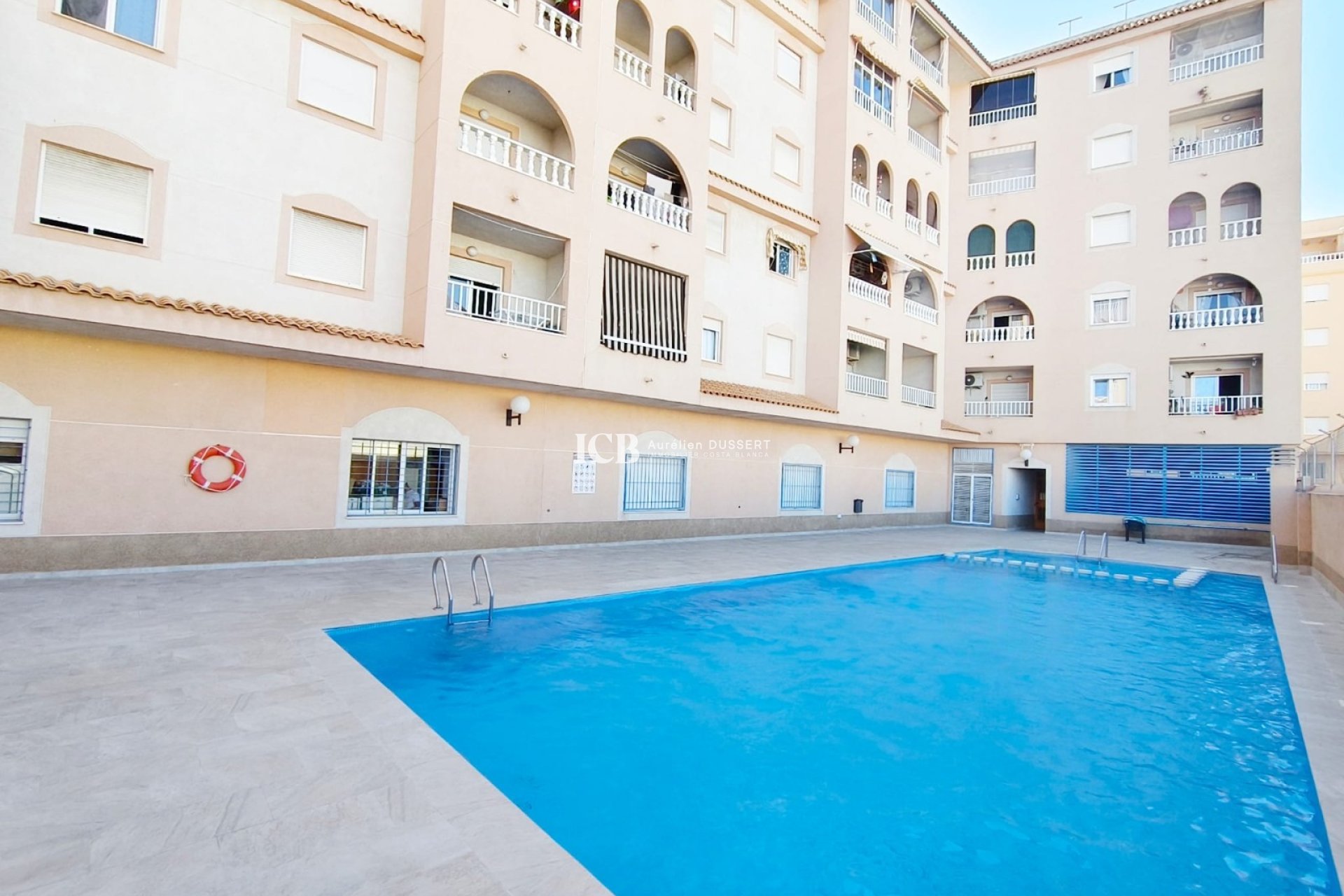 Revente - Appartement -
Torrevieja - Torrevieja Centro