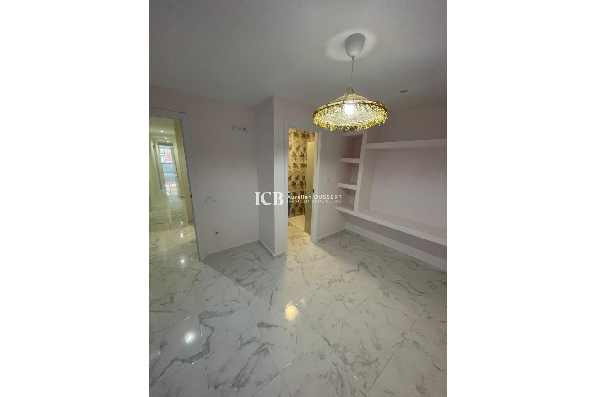 Revente - Appartement -
Torrevieja - torrevieja