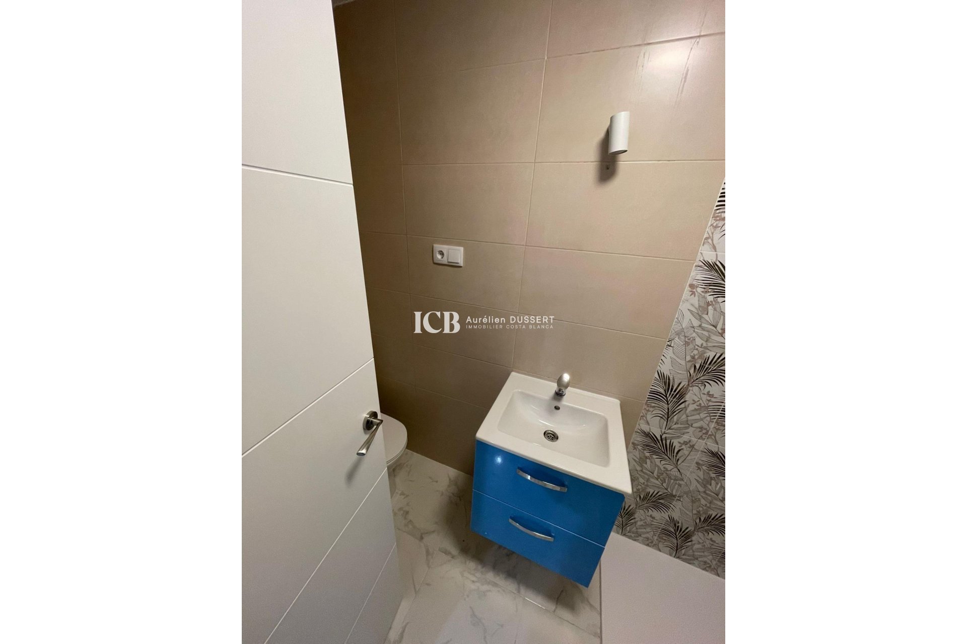 Revente - Appartement -
Torrevieja - torrevieja