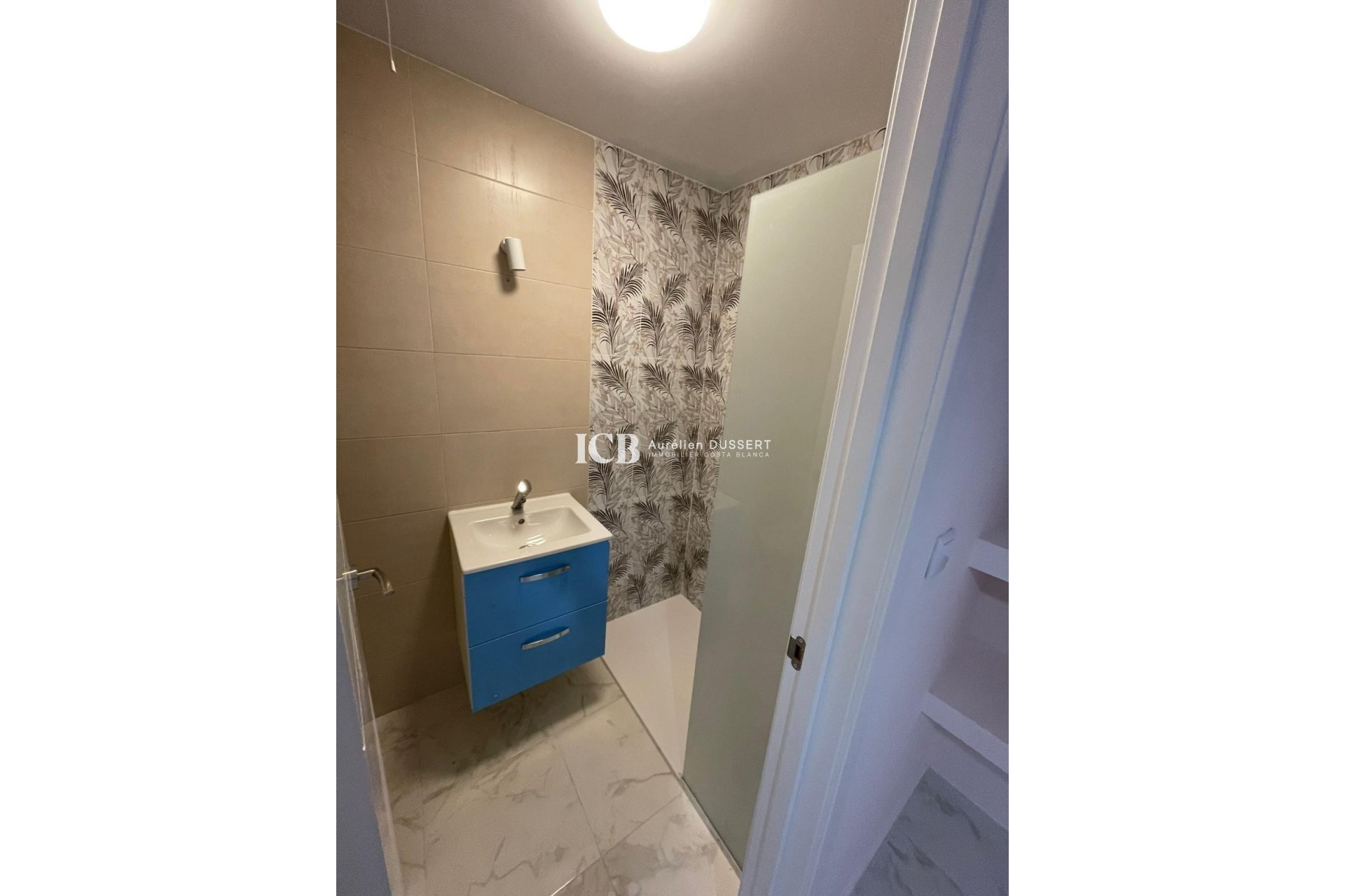 Revente - Appartement -
Torrevieja - torrevieja