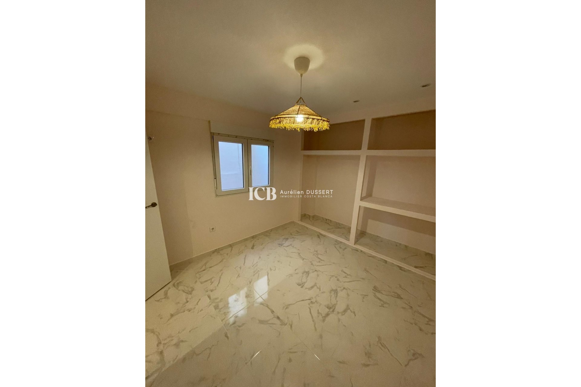 Revente - Appartement -
Torrevieja - torrevieja