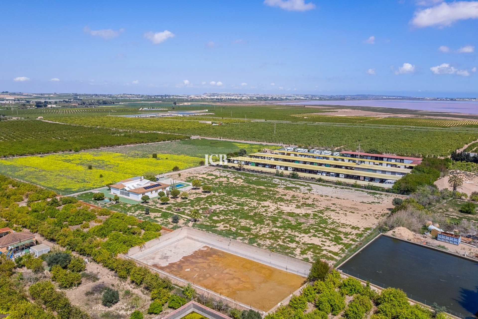 Revente - Finca -
Los Montesinos