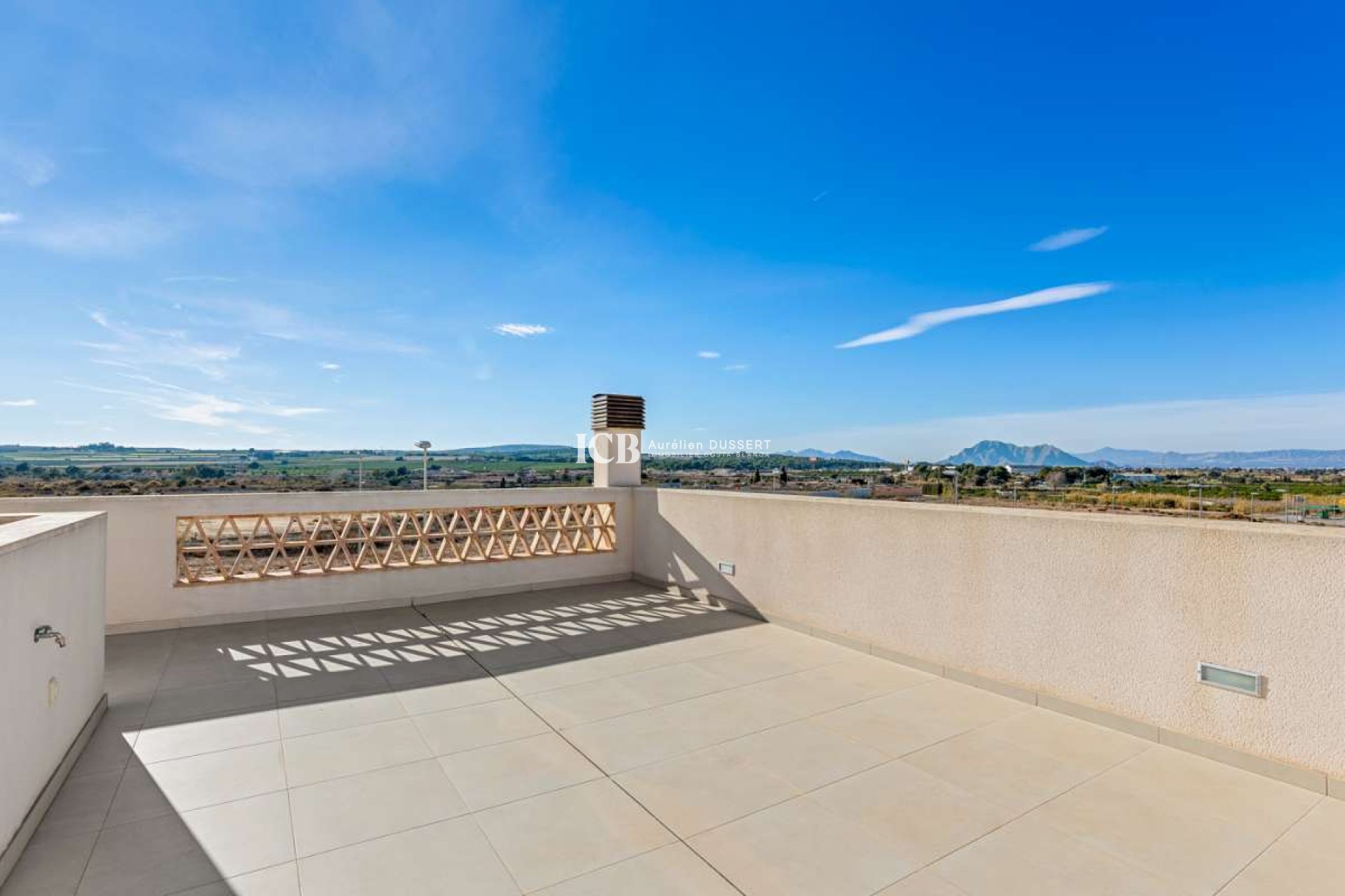 Revente - Maison individuelle -
Benijofar