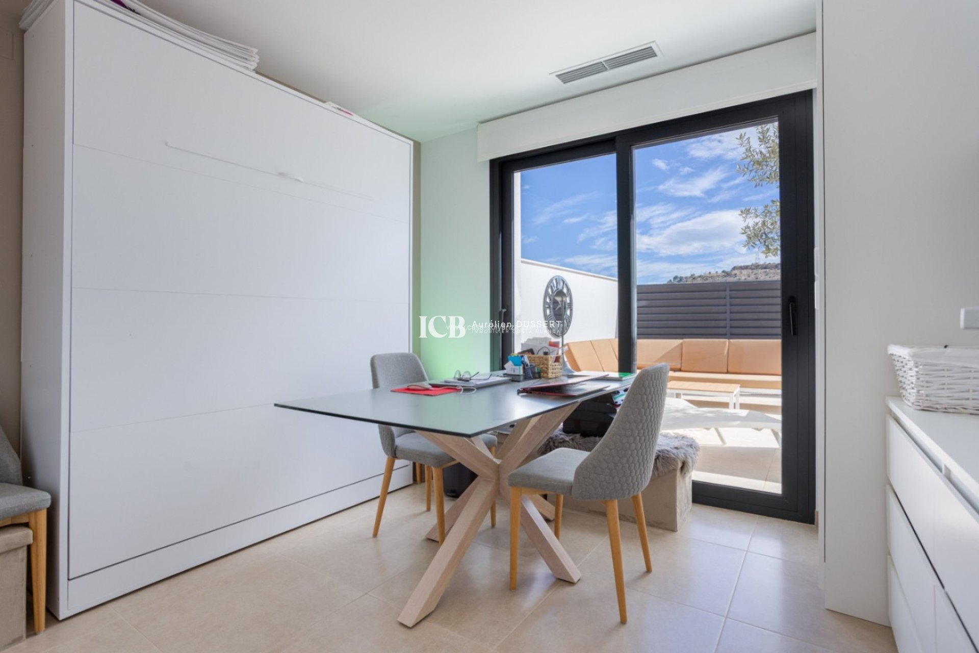 Revente - Maison individuelle -
Benijofar
