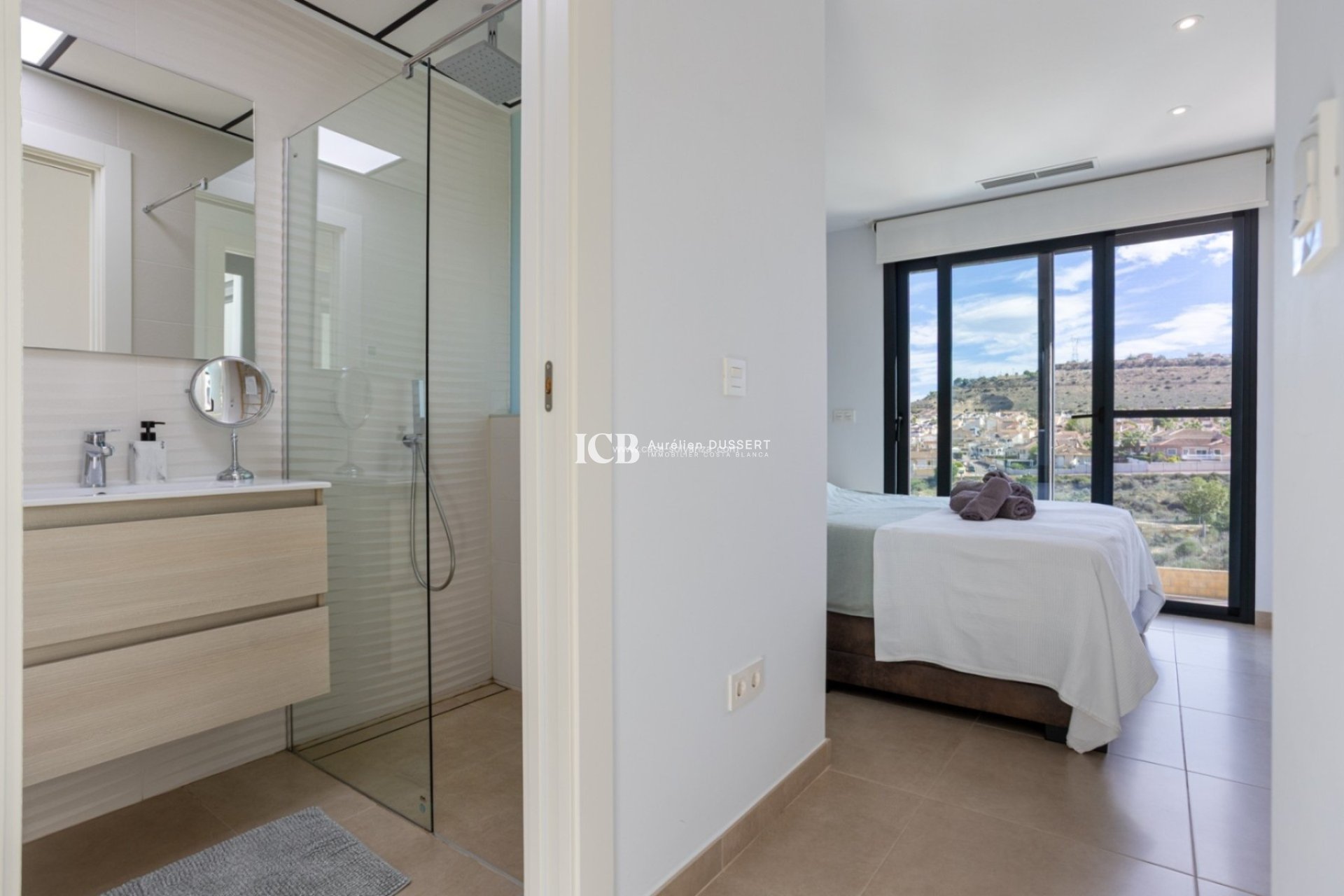 Revente - Maison individuelle -
Benijofar
