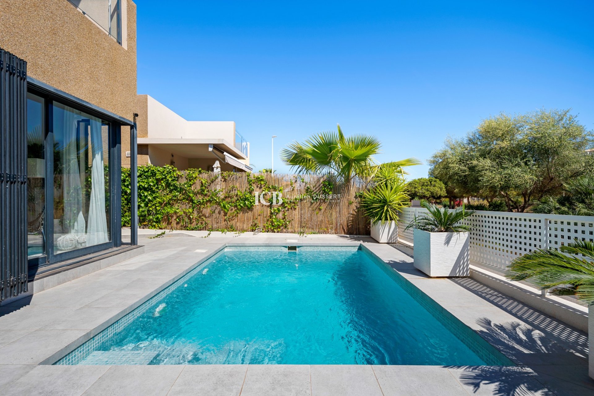 Revente - Maison individuelle -
Orihuela Costa - La Zenia