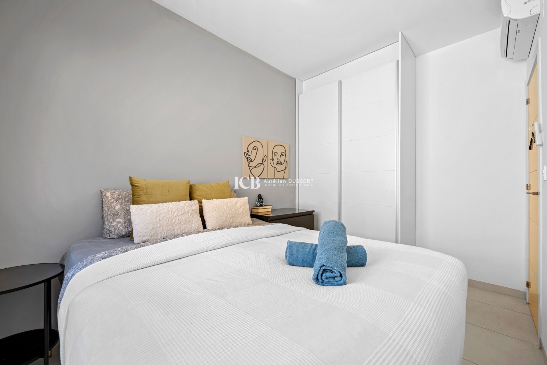 Revente - Maison individuelle -
Orihuela Costa - La Zenia