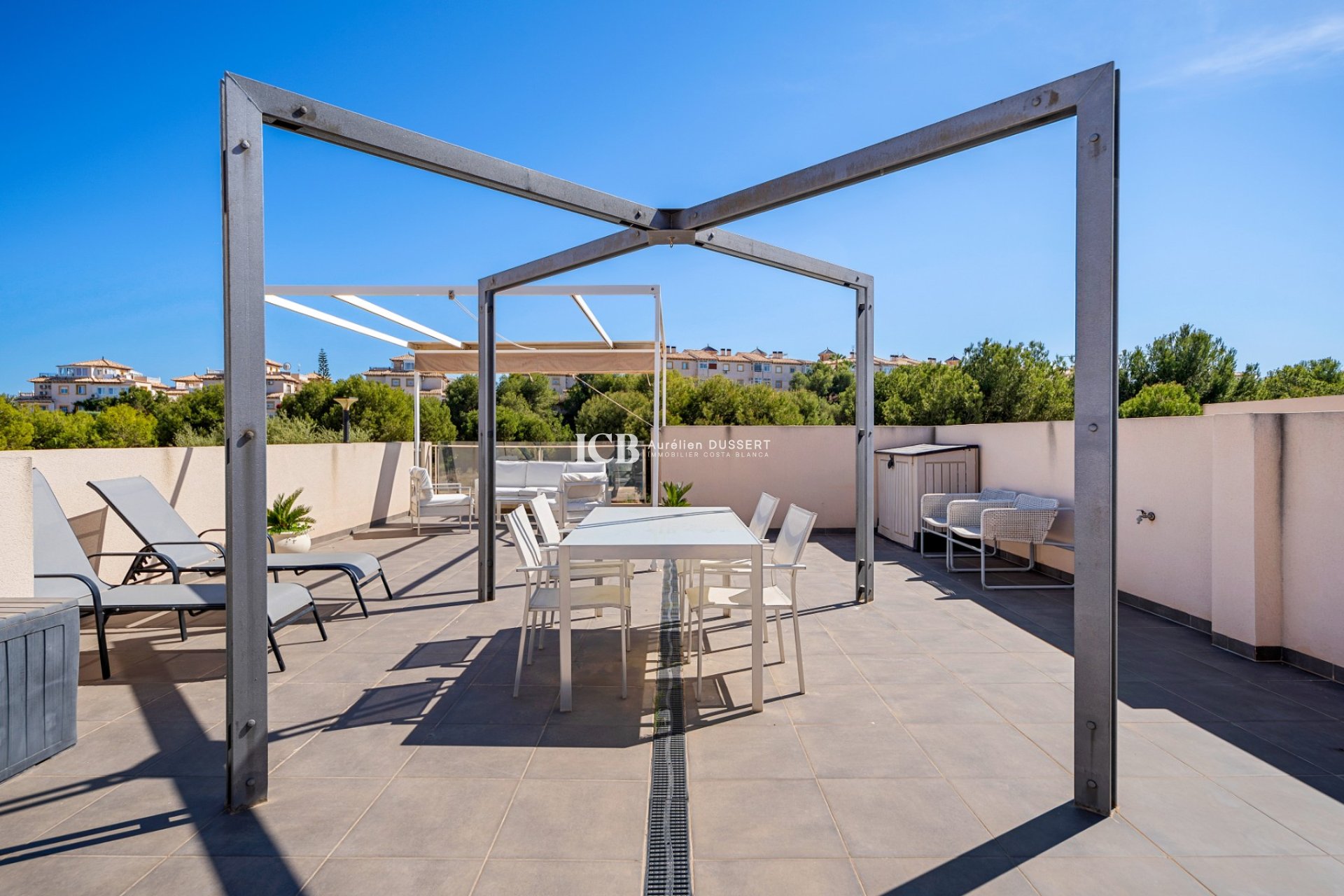 Revente - Maison individuelle -
Orihuela Costa - La Zenia