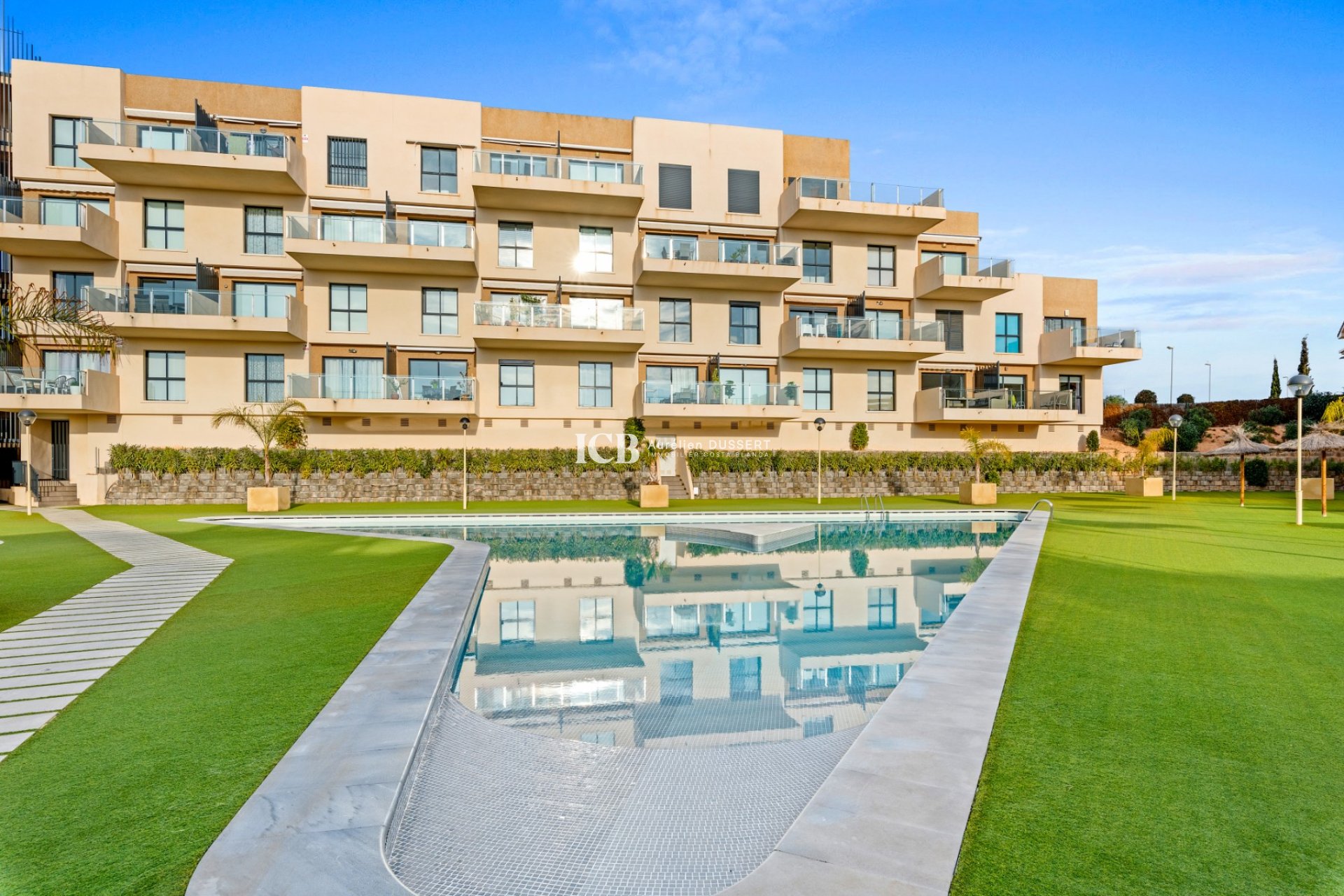 Revente - Maison individuelle -
Orihuela Costa - La Zenia