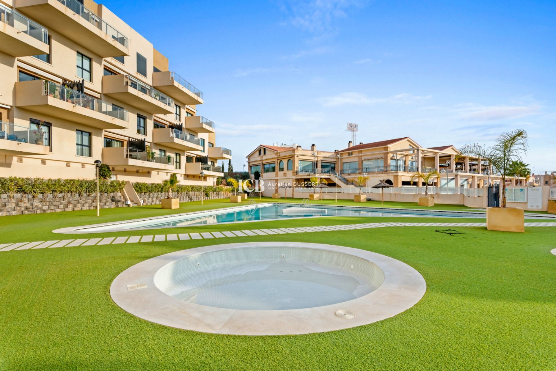 Revente - Maison individuelle -
Orihuela Costa - La Zenia