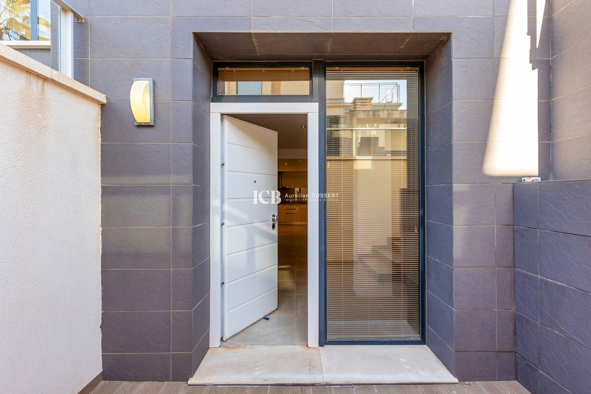 Revente - Maison individuelle -
Orihuela Costa - La Zenia