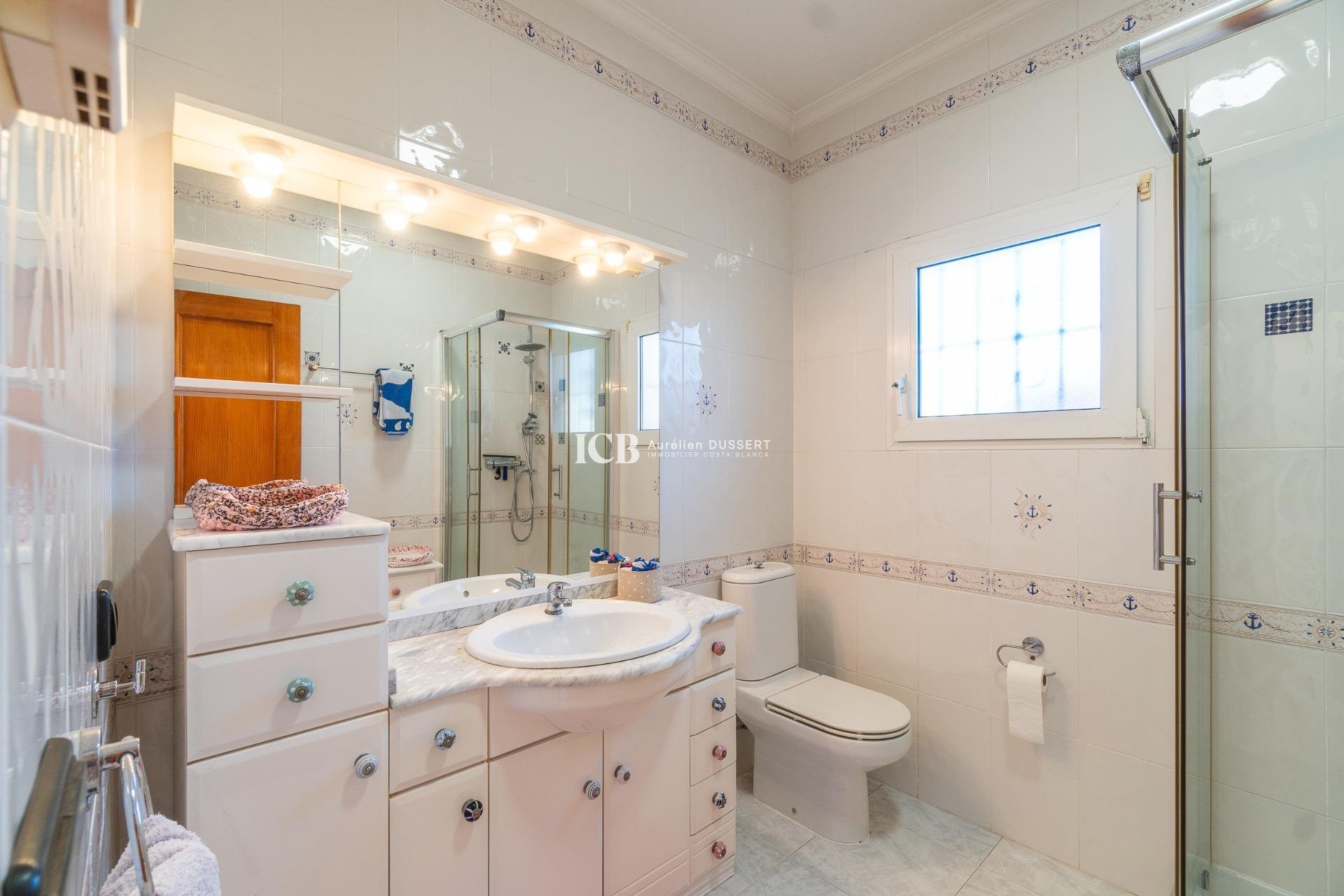 Revente - Maison individuelle -
Orihuela Costa - La Zenia