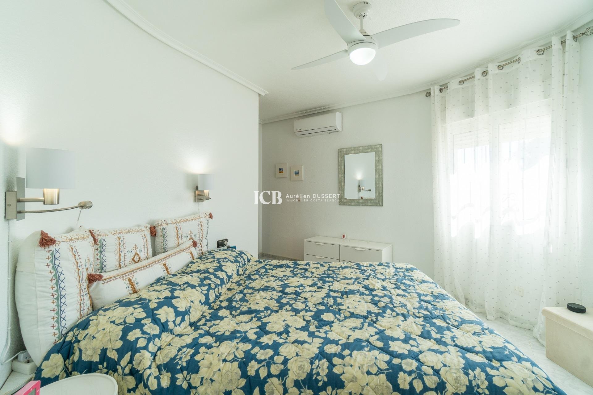 Revente - Maison individuelle -
Orihuela Costa - La Zenia