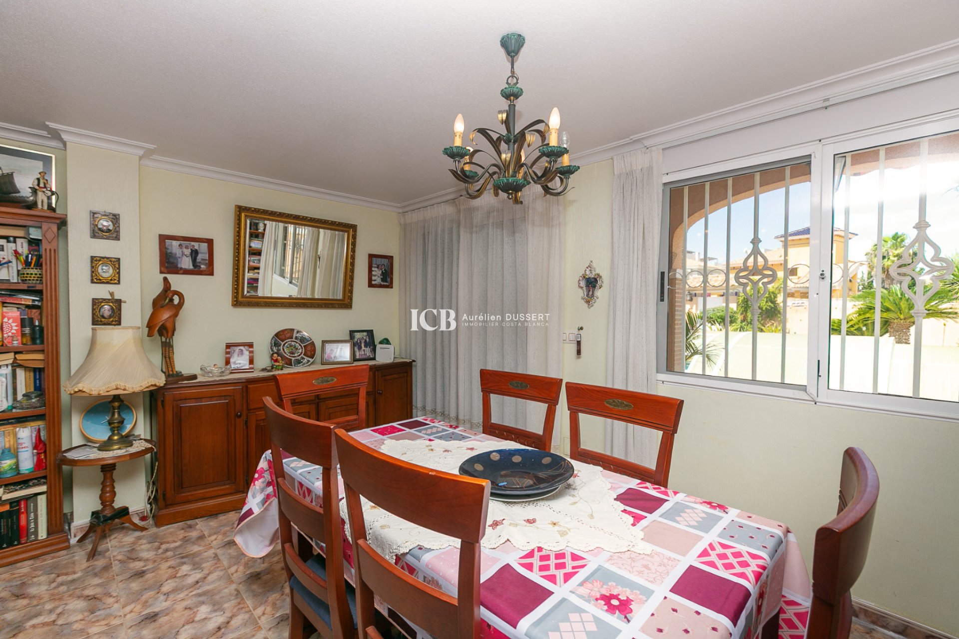 Revente - Maison individuelle -
Orihuela Costa - La Zenia