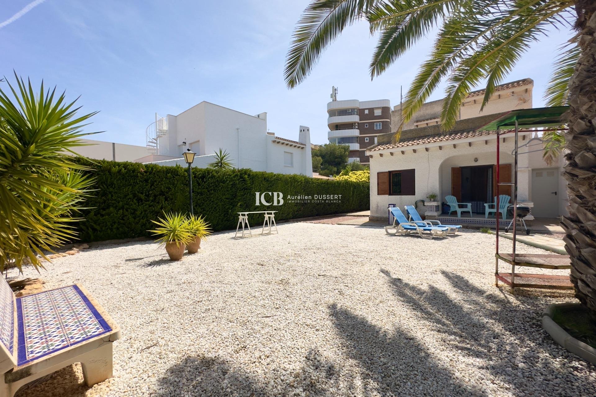 Revente - Maison individuelle -
Orihuela Costa - La Zenia