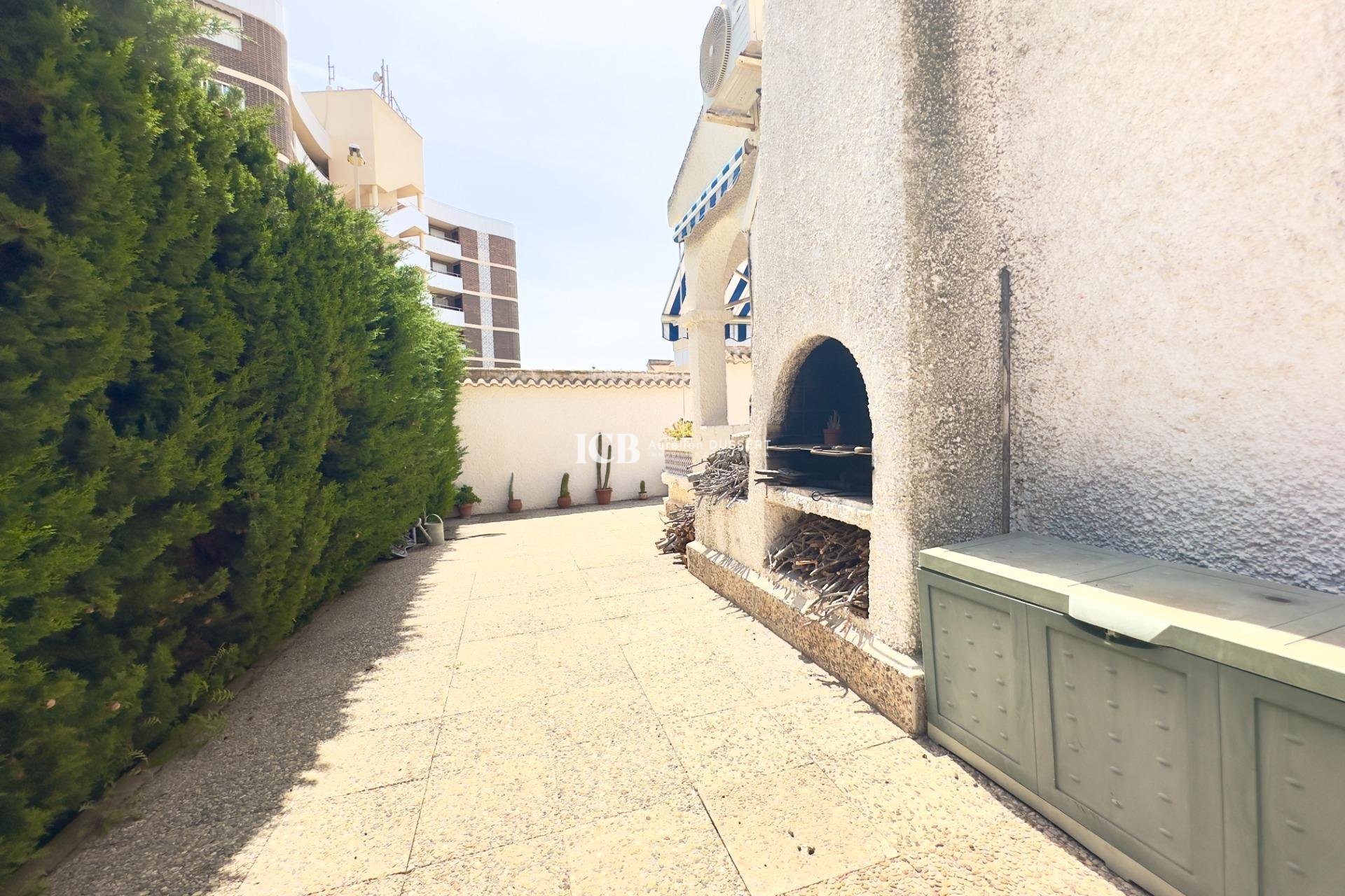 Revente - Maison individuelle -
Orihuela Costa - La Zenia
