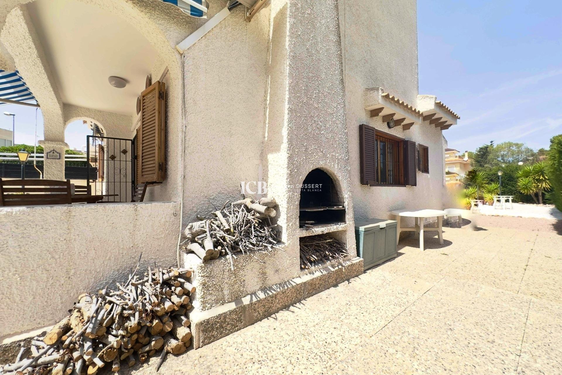 Revente - Maison individuelle -
Orihuela Costa - La Zenia