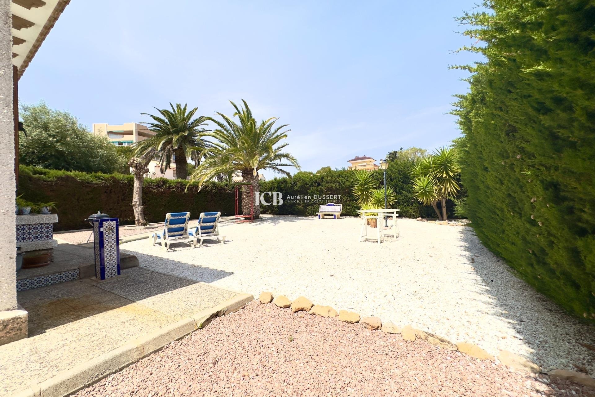 Revente - Maison individuelle -
Orihuela Costa - La Zenia
