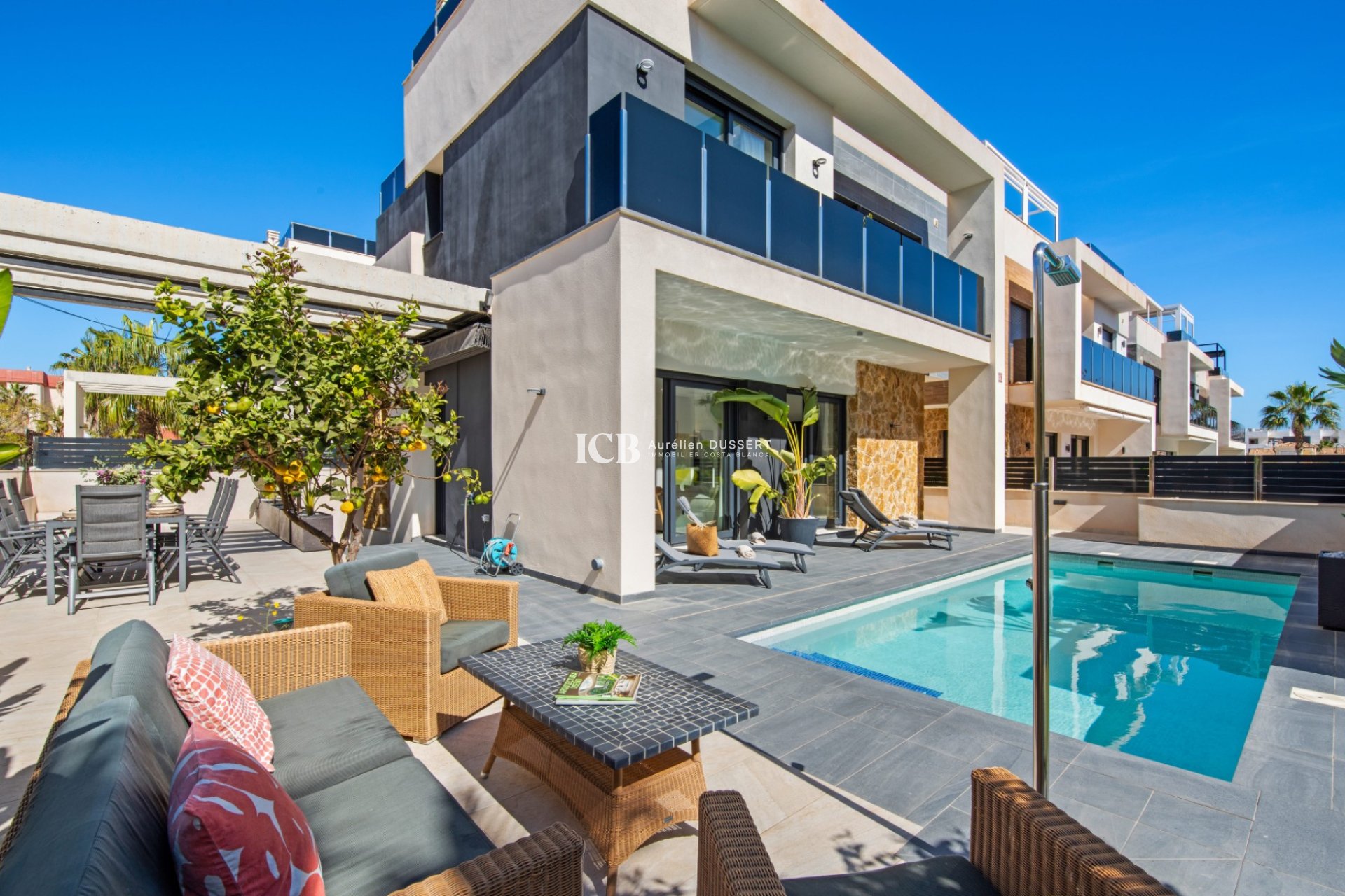 Revente - Maison individuelle -
Orihuela Costa - Lomas de Campoamor