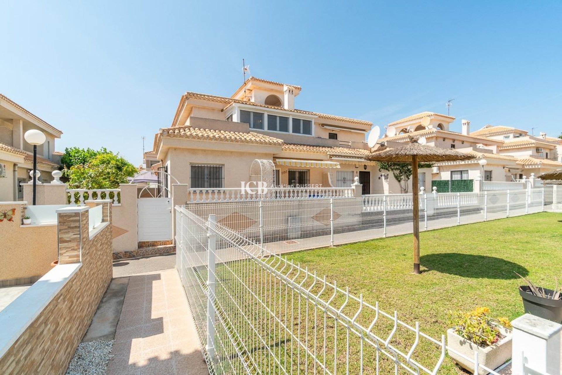 Revente - Maison individuelle -
Orihuela Costa - Playa Flamenca