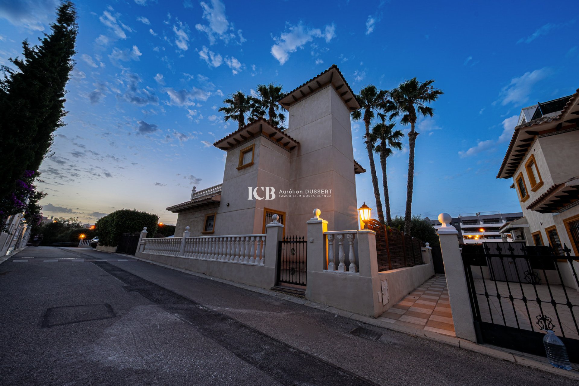 Revente - Maison individuelle -
Orihuela Costa - Playa Flamenca
