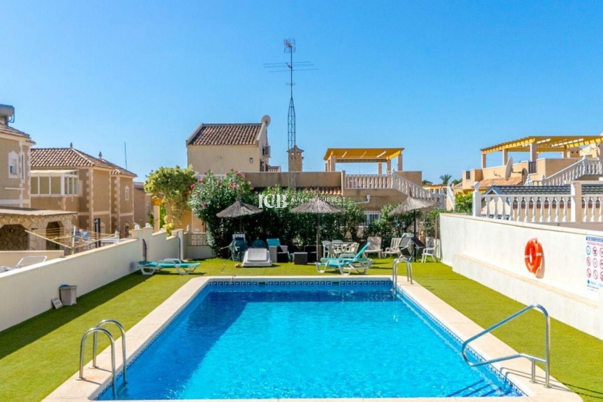 Revente - Maison individuelle -
Orihuela Costa - Villamartín