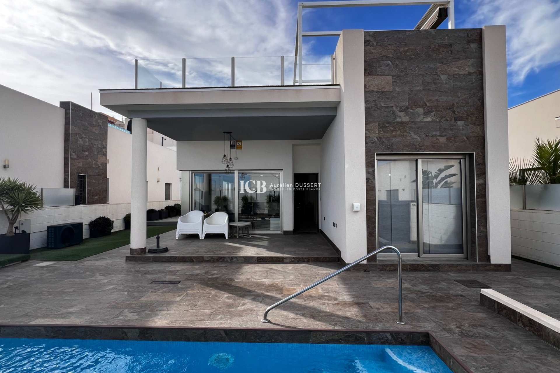 Revente - Maison individuelle -
Orihuela Costa - Villamartín