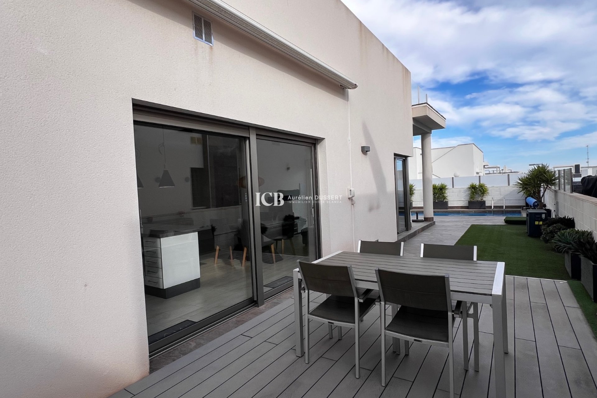 Revente - Maison individuelle -
Orihuela Costa - Villamartín