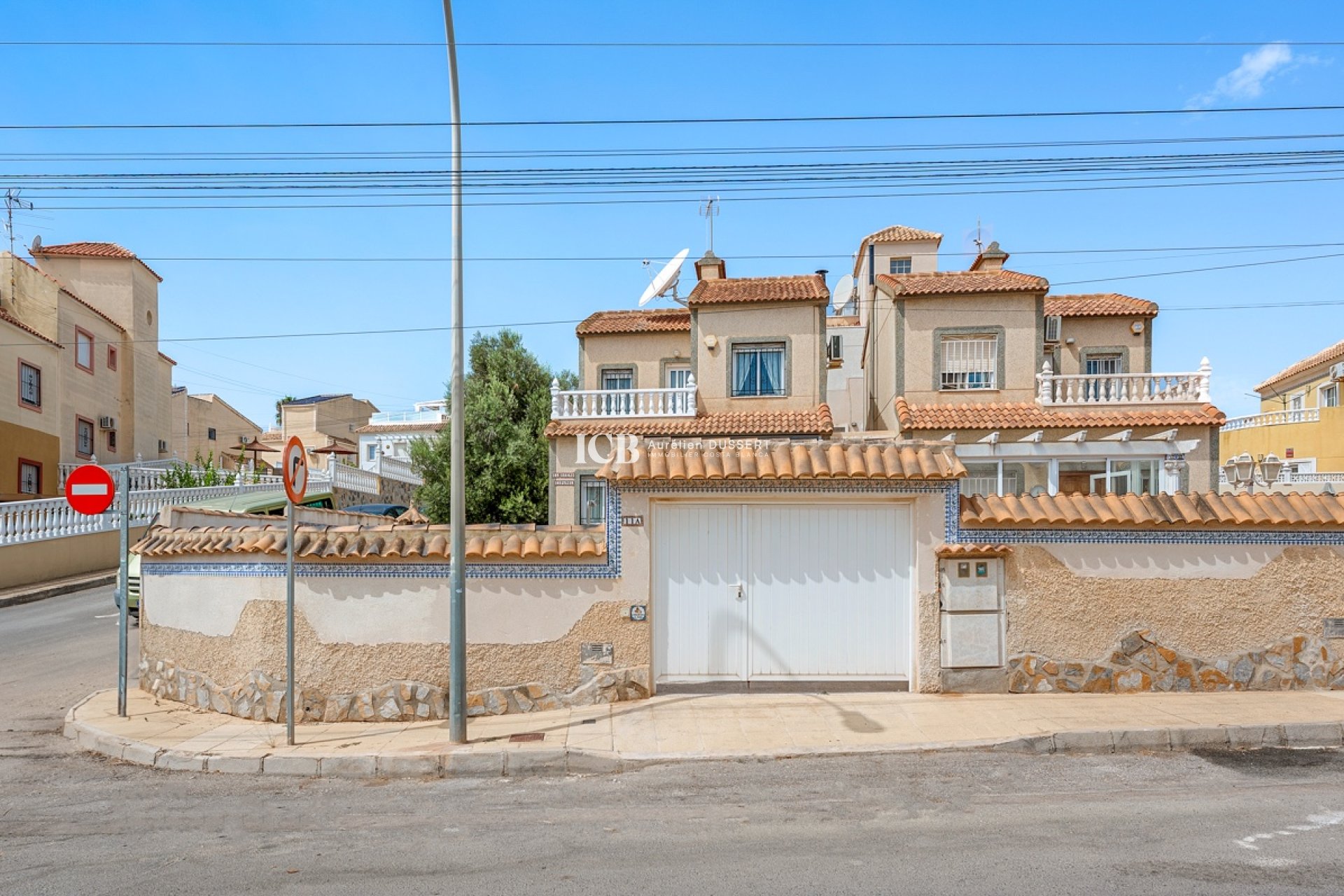 Revente - Maison individuelle -
San Miguel de Salinas - El Galan
