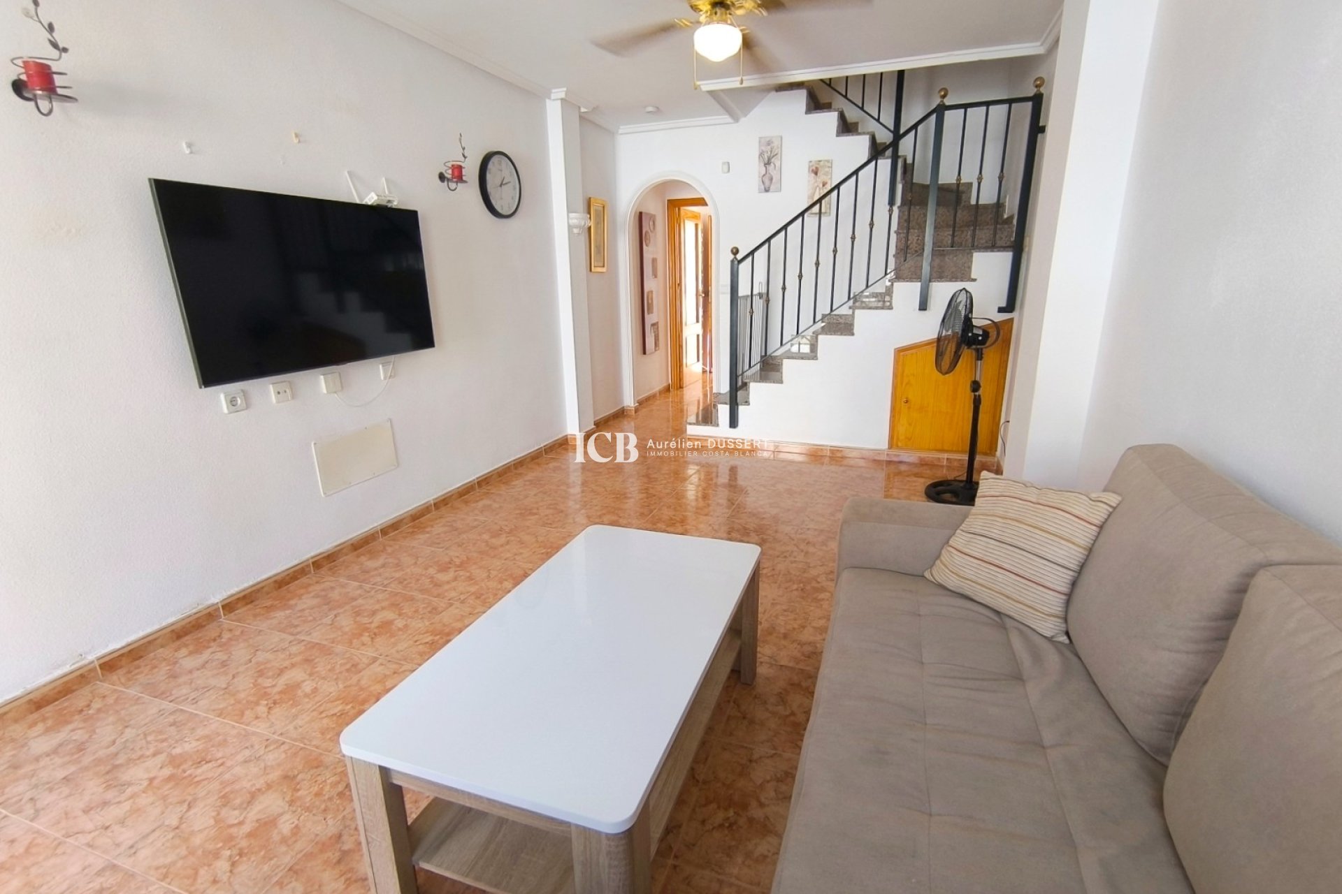 Revente - Maison mitoyenne -
Algorfa