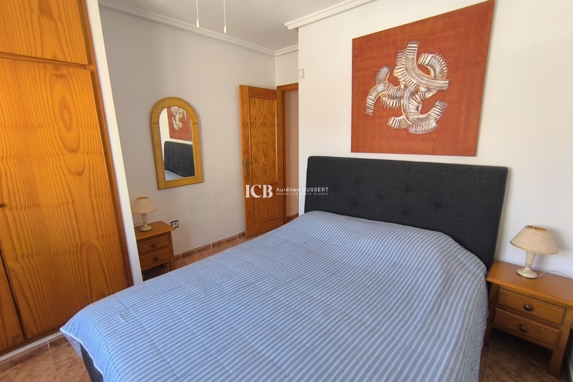 Revente - Maison mitoyenne -
Algorfa