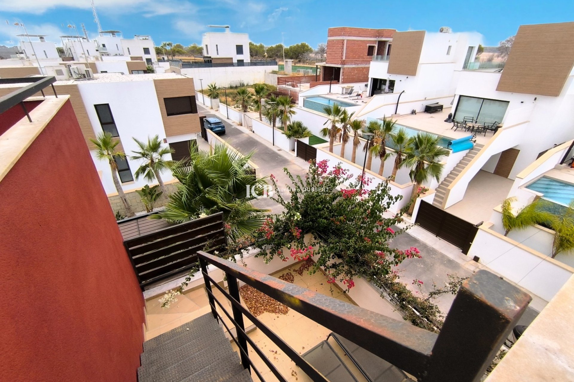 Revente - Maison mitoyenne -
Algorfa