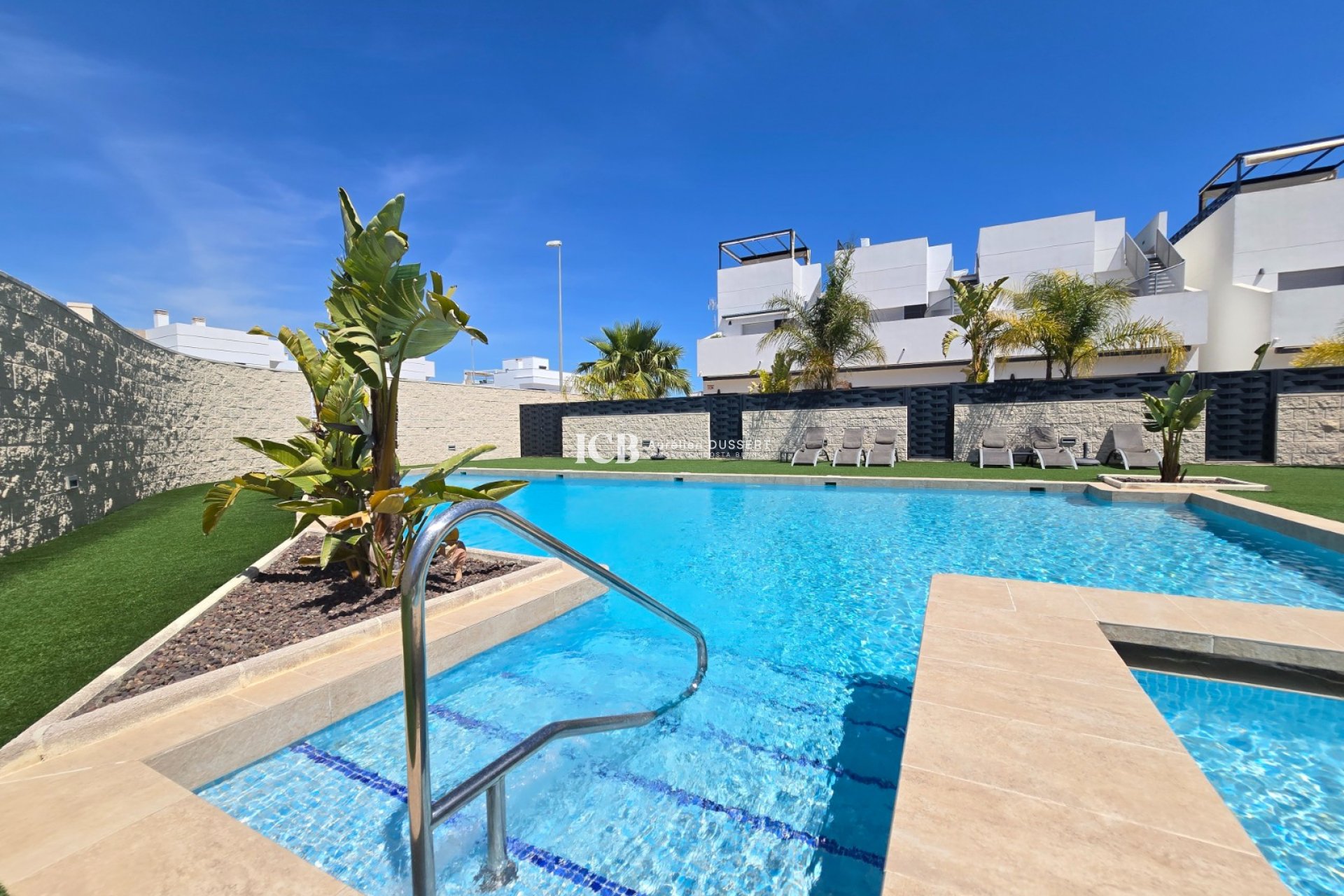 Revente - Maison mitoyenne -
Ciudad Quesada