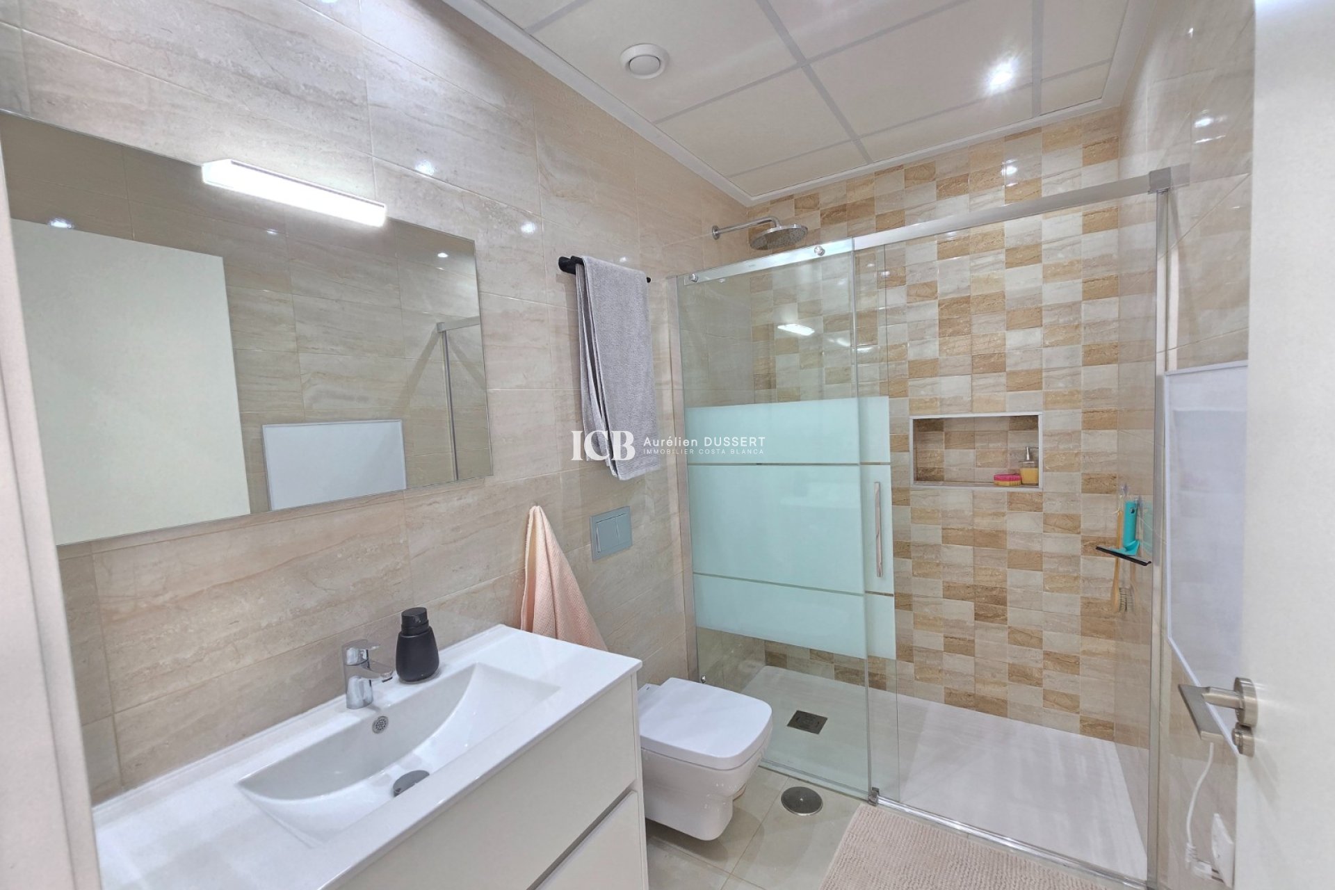 Revente - Maison mitoyenne -
Ciudad Quesada