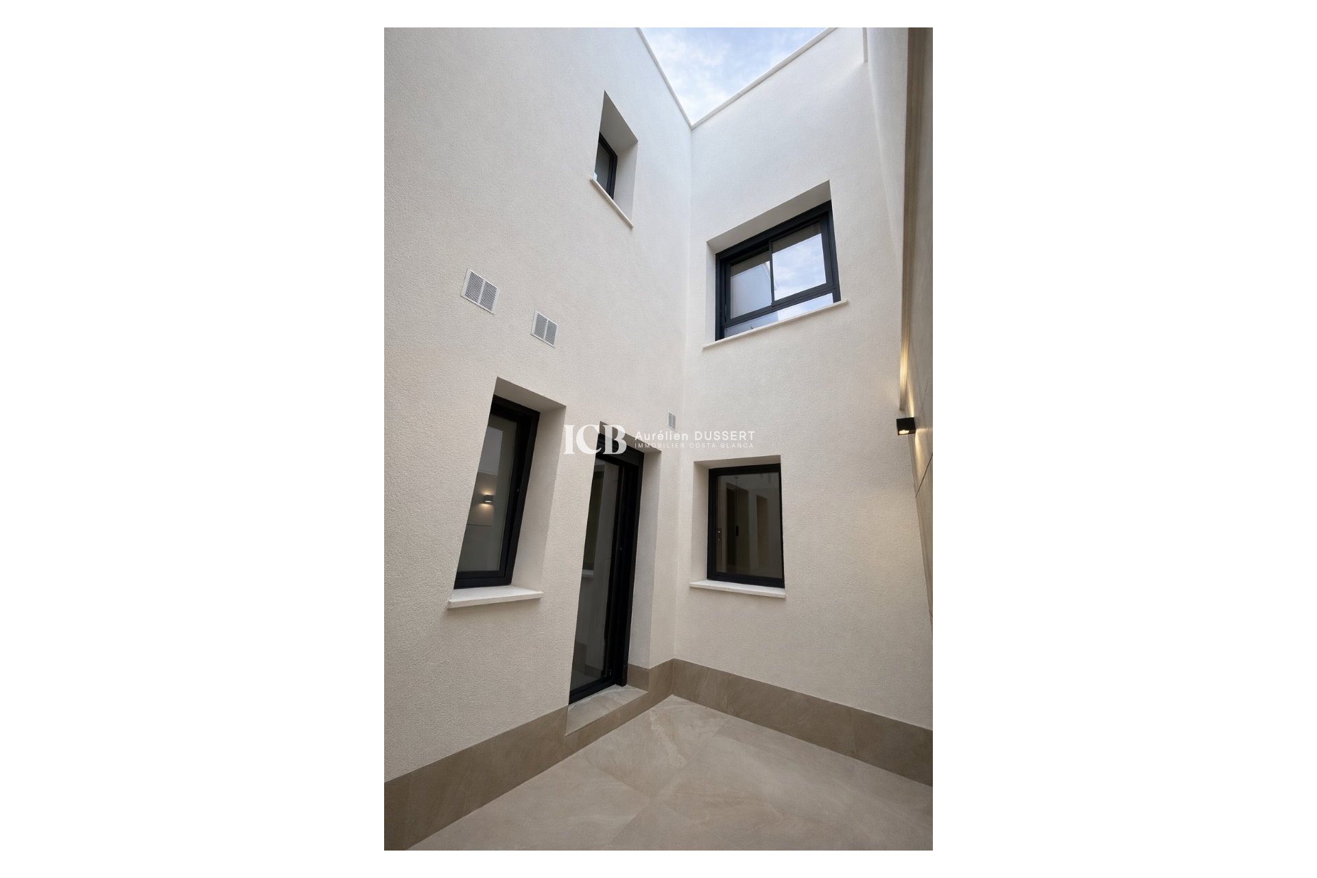 Revente - Maison mitoyenne -
Dolores - Pueblo