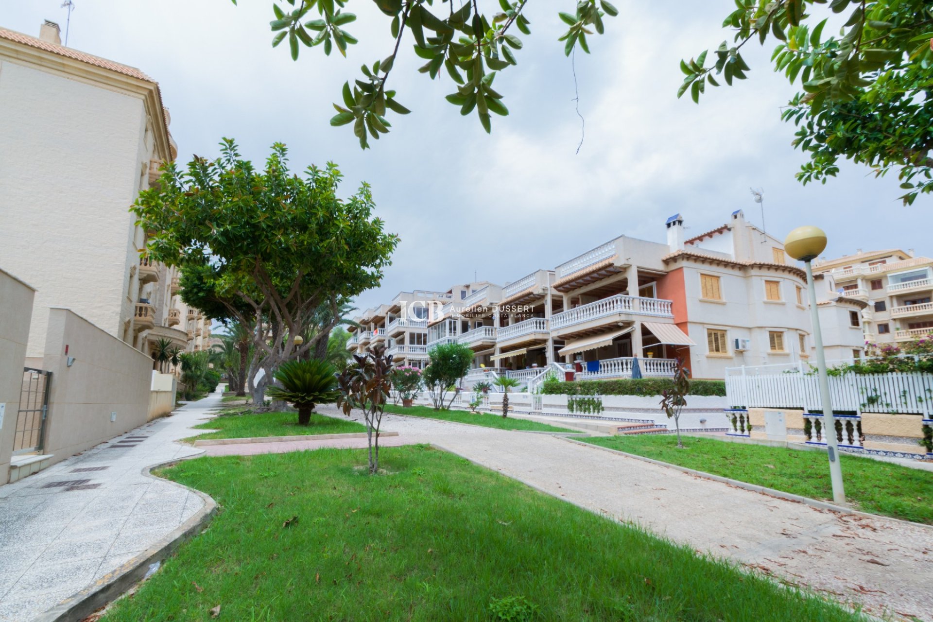 Revente - Maison mitoyenne -
Guardamar del Segura - Urbanizaciones