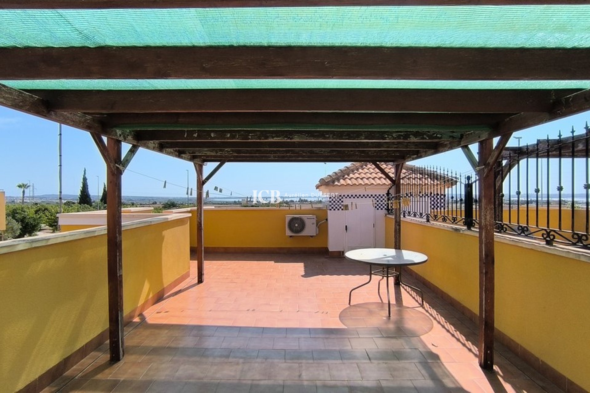 Revente - Maison mitoyenne -
Los Montesinos - La Herrada