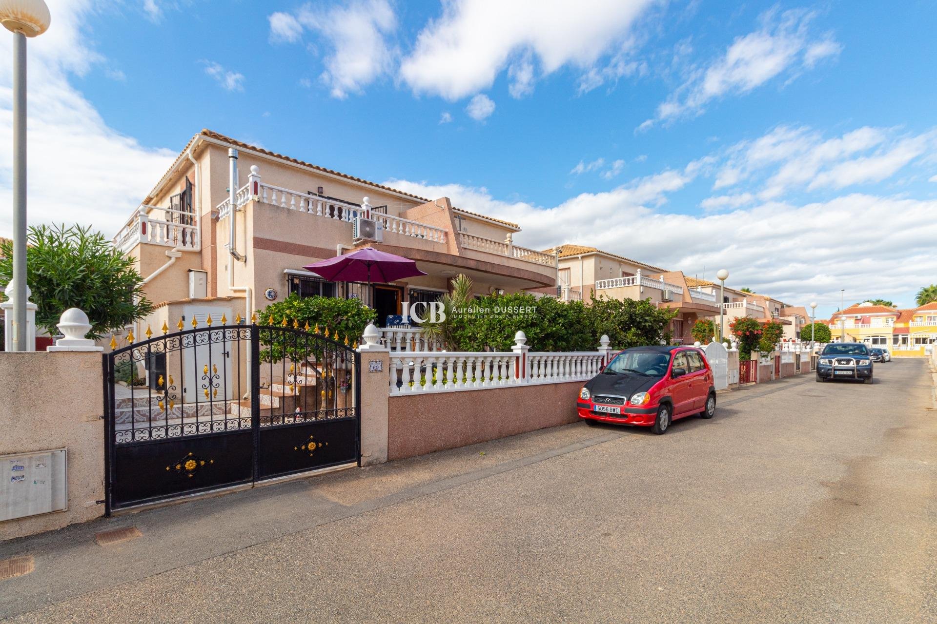 Revente - Maison mitoyenne -
Orihuela Costa - Cabo Roig