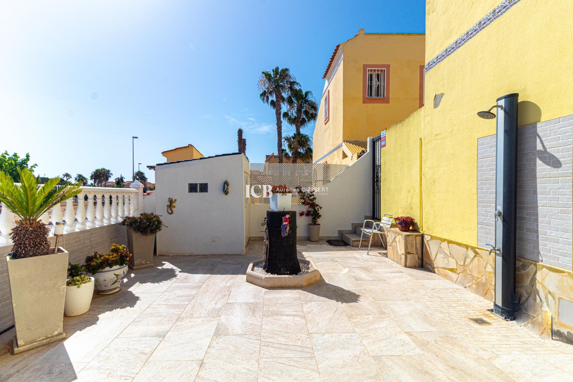 Revente - Maison mitoyenne -
Orihuela Costa - La Regia