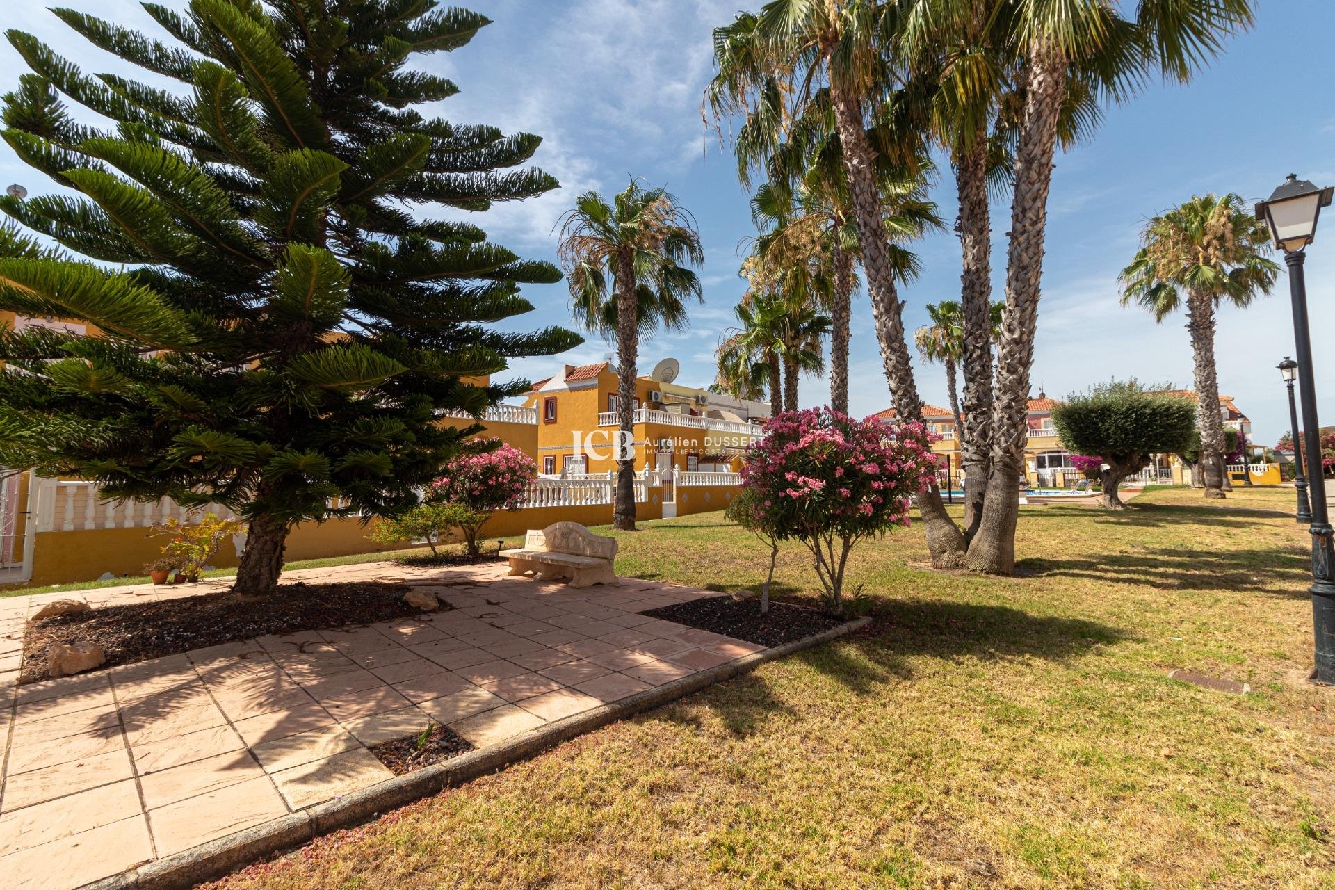 Revente - Maison mitoyenne -
Orihuela Costa - La Regia
