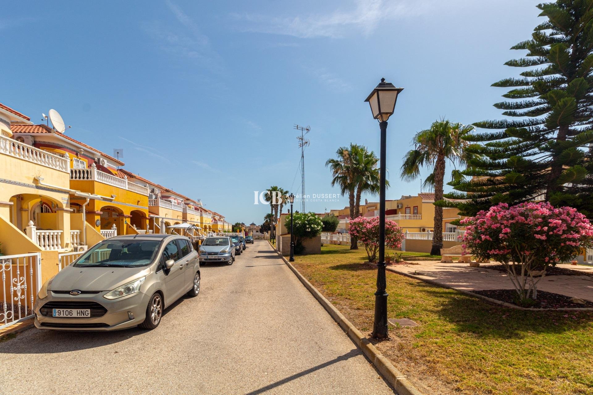 Revente - Maison mitoyenne -
Orihuela Costa - La Regia