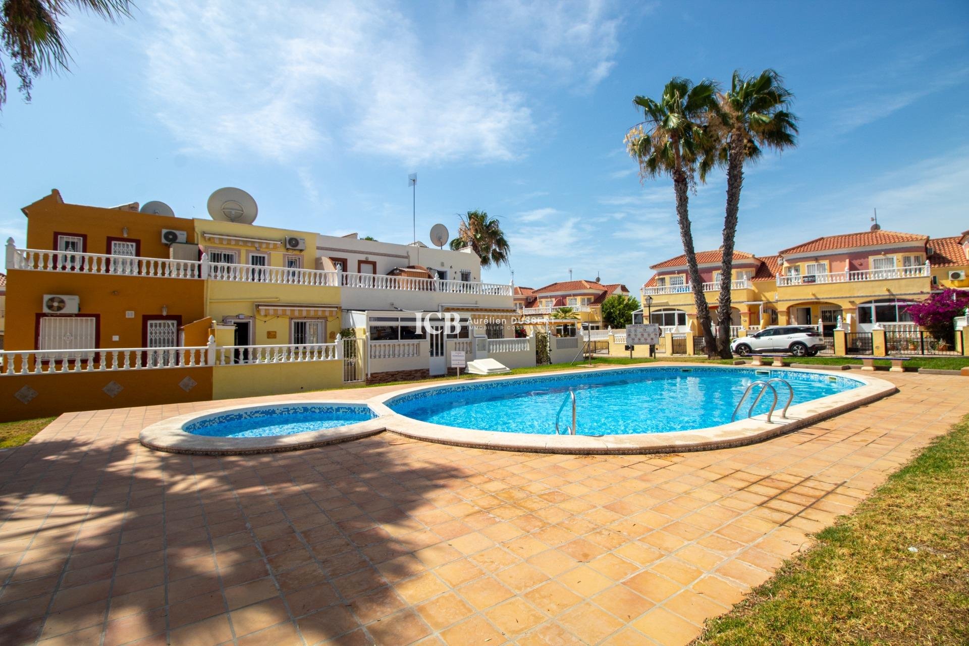 Revente - Maison mitoyenne -
Orihuela Costa - La Regia