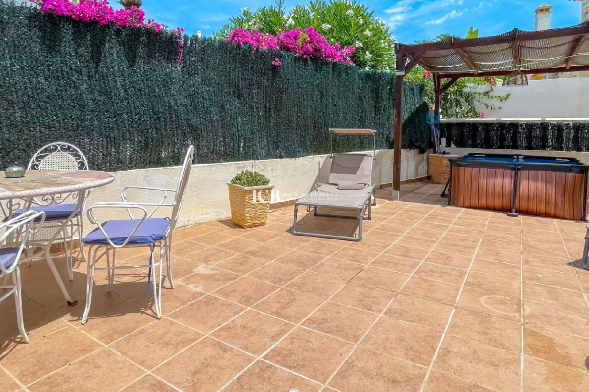 Revente - Maison mitoyenne -
Orihuela Costa - La Rioja