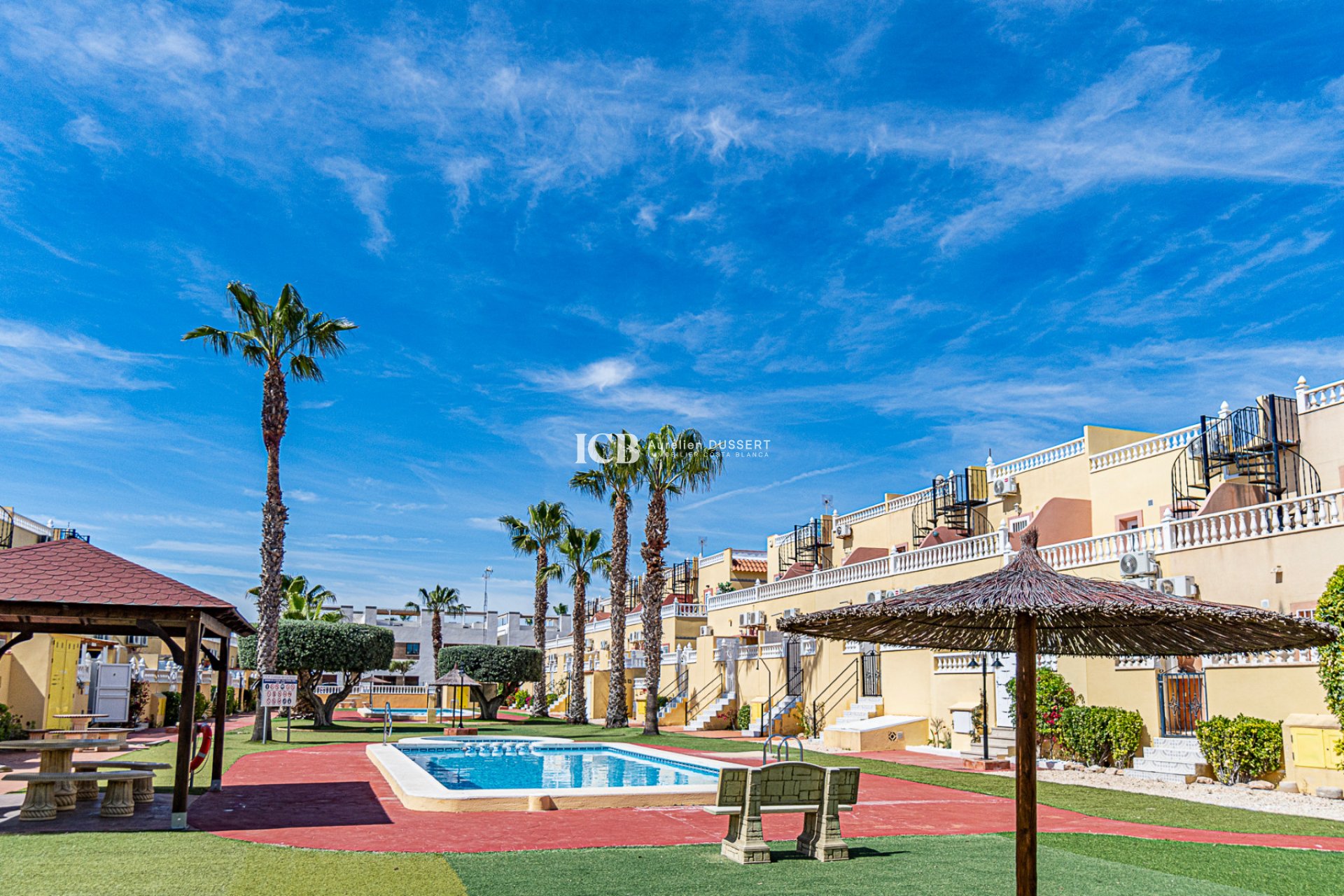 Revente - Maison mitoyenne -
Orihuela Costa - La Zenia