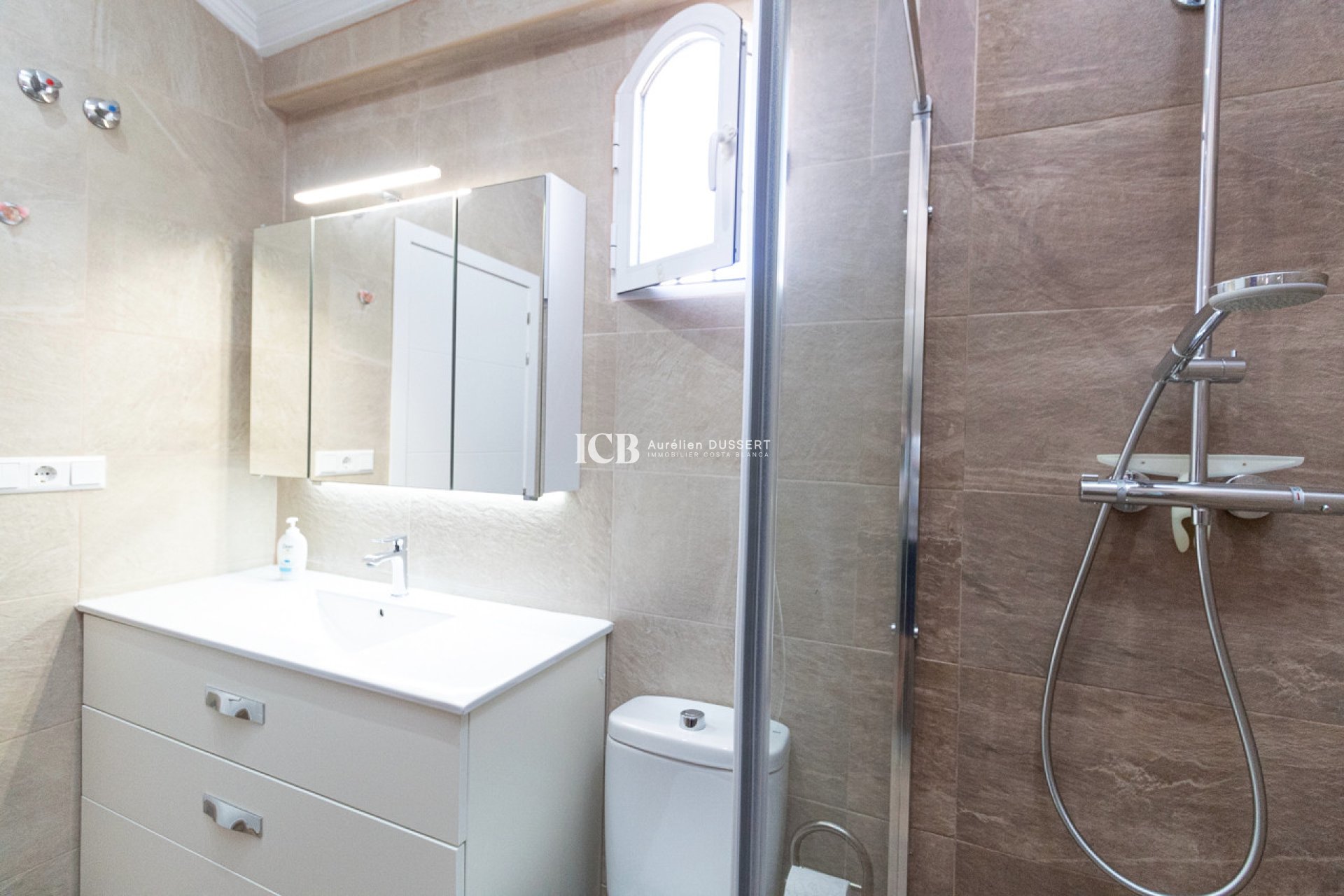 Revente - Maison mitoyenne -
Orihuela Costa - La Zenia